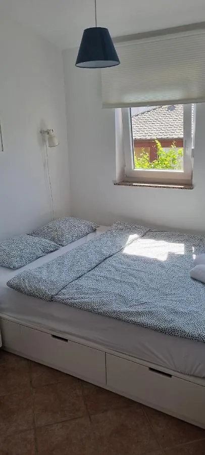 Apartmani Karla Baska  Baska (Krk)
